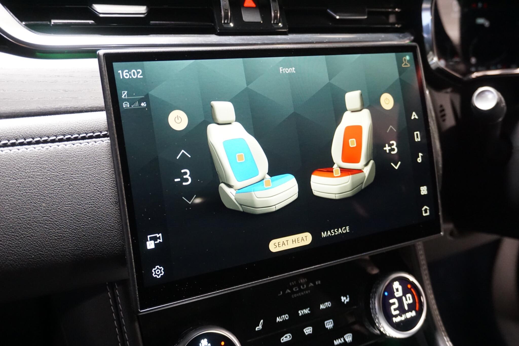 Jaguar F-PACE 3.0 D300 MHEV R-Dynamic HSE Black SUV 5dr Diesel Auto AWD Euro 6 (s/s) (300 ps)